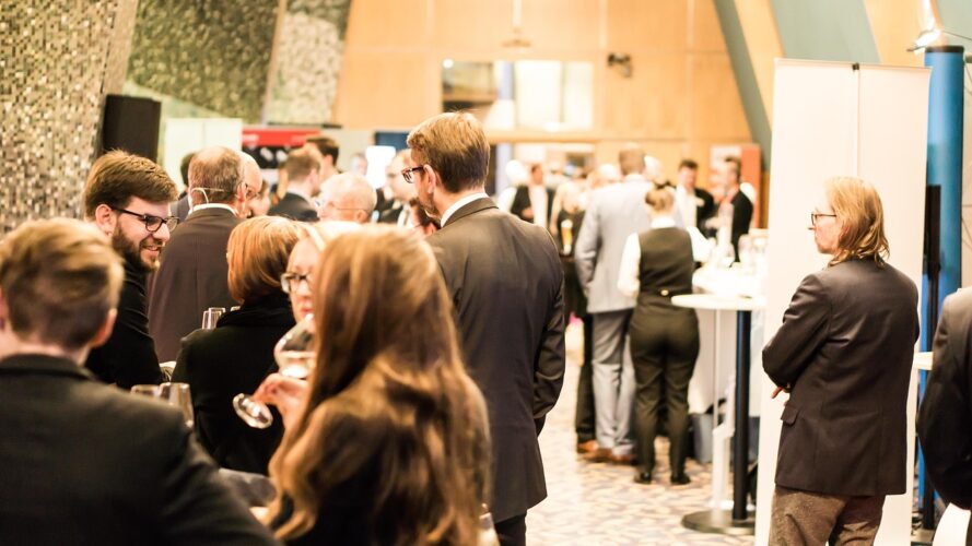 people in tradeshow